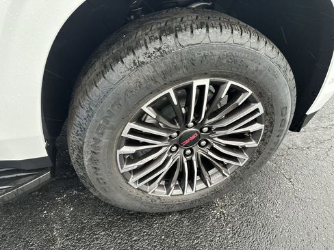 New 2026 GMC Yukon XL Elevation image 10