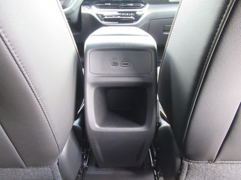 Used 2026 Buick Envista Avenir FWD image 32