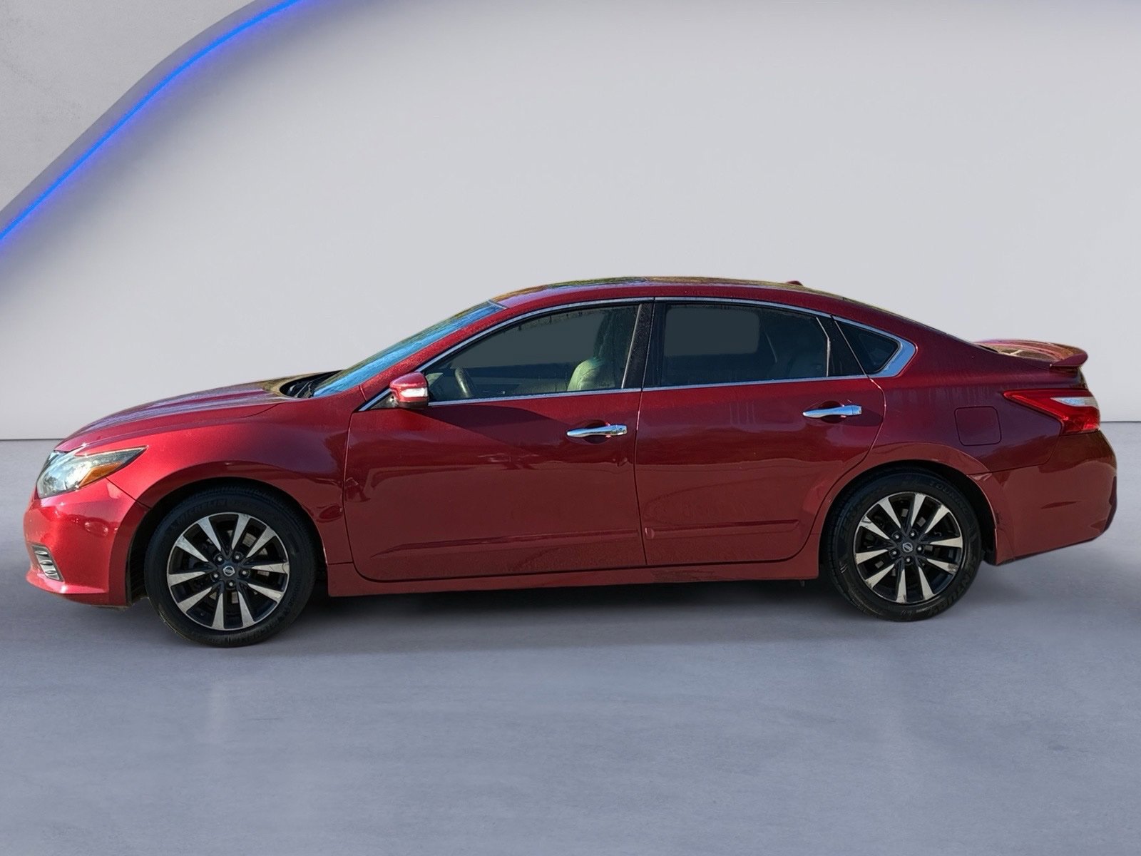 Used 2016 Nissan Altima 2.5 SL w/ 2.5 Technology w/LED Package FWD image 3