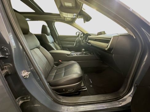 Used 2025 MAZDA CX-50 AWD 2.5 Hybrid w/ Premium Pkg image 33