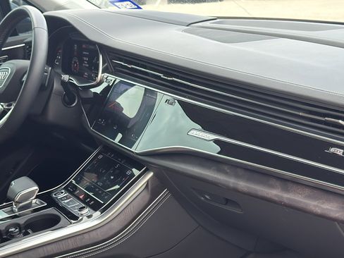 Used 2025 Audi Q7 3.0T Prestige image 30