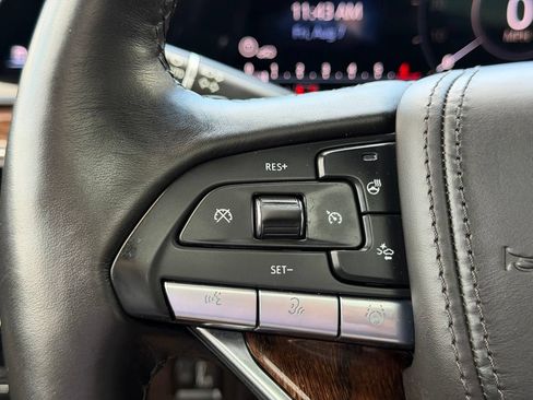 Used 2021 Cadillac Escalade ESV Sport Platinum AWD/4WD image 16