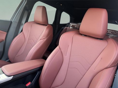 Used 2026 BMW X1 xDrive28i w/ Technology Package image 22