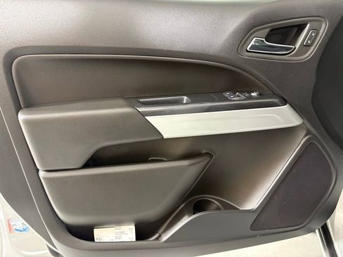 Used 2022 Chevrolet Colorado LT w/ Fleet Safety Package image 14