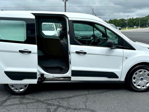 Used 2016 Ford Transit Connect XL image 11