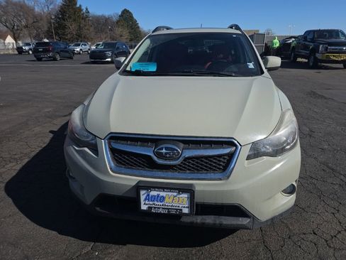Used 2014 Subaru Crosstrek 2.0i Premium w/ Moonroof Package image 2