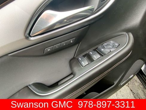 Certified 2025 Buick Envision Sport Touring AWD/4WD image 21