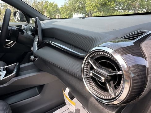New 2026 Chevrolet Equinox LT w/ Midnight Edition image 10