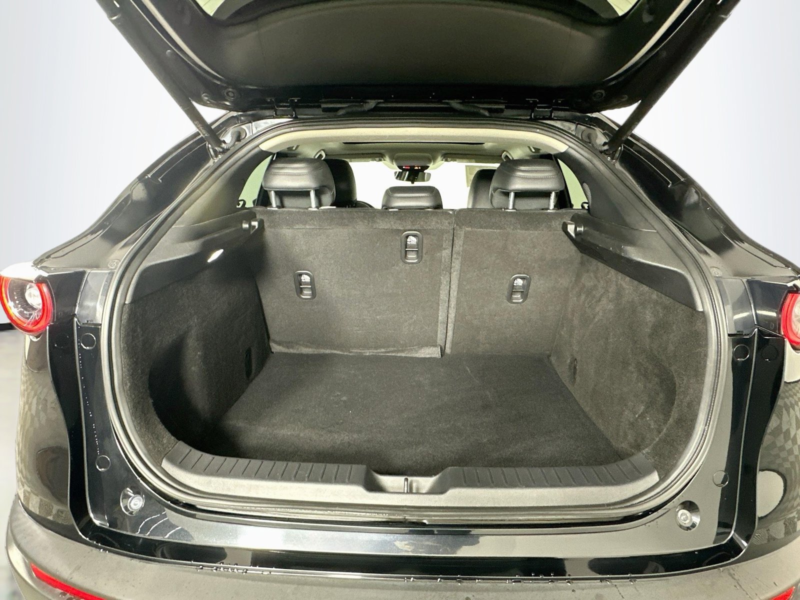 Used 2023 MAZDA CX-30 AWD 2.5 S w/ Premium Package image 28