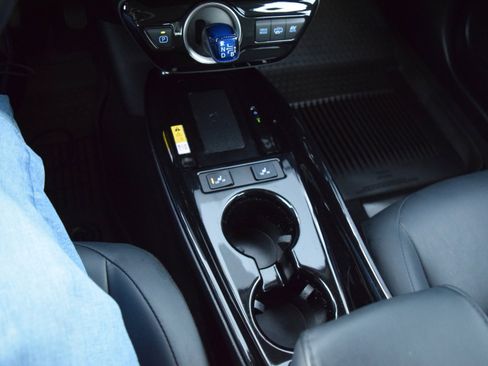 Used 2021 Toyota Prius Prime Limited image 14