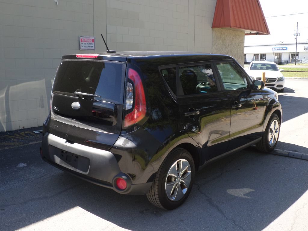 Used 2014 Kia Soul FWD image 6