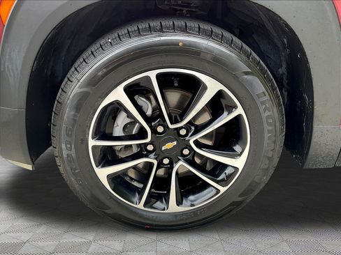 Used 2025 Chevrolet TrailBlazer LT FWD image 33