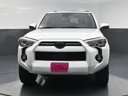 Used 2022 Toyota 4Runner SR5 Premium w/ Moonroof Package RWD image 18