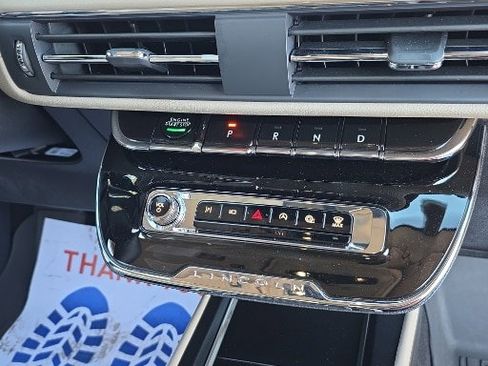 Used 2025 Lincoln Corsair Reserve w/ Equipment Group 202A image 5