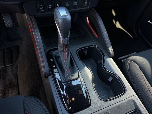 Used 2025 Nissan Frontier PRO-4X w/ Pro Convenience Package image 21