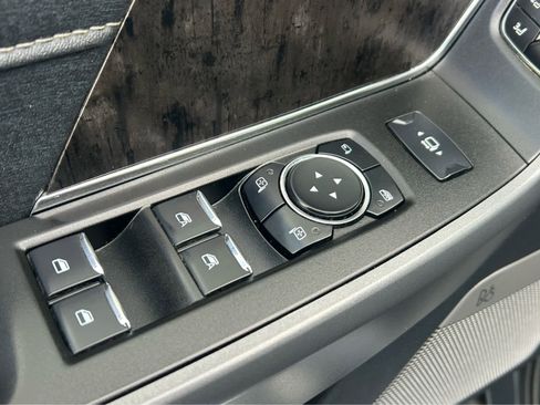 Used 2024 Ford F250 Lariat w/ Chrome Package image 21