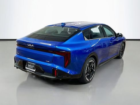 New 2025 Kia K4 GT-Line image 7