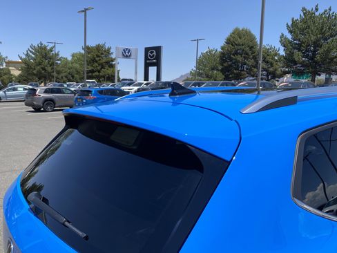 Certified 2023 Volkswagen Taos SE w/ Panoramic Sunroof Package FWD image 25