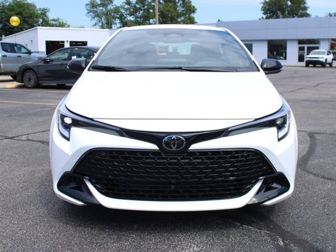 New 2026 Toyota Corolla SE FWD image 2
