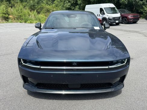 Used 2024 Dodge Charger Daytona Scat Pack w/ Plus Group AWD/4WD image 2