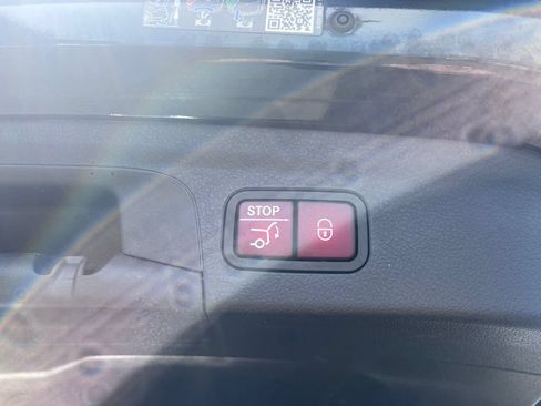 Used 2024 Mercedes-Benz GLE 350 4MATIC image 23