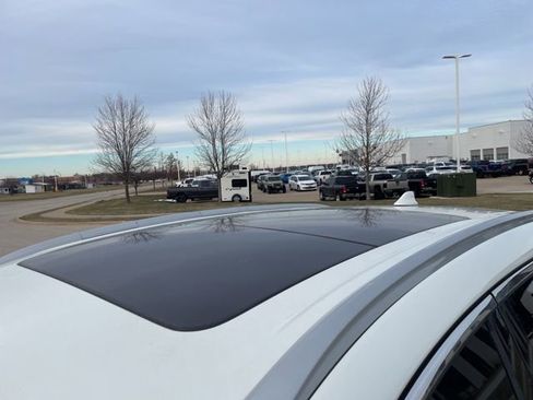 Used 2020 Nissan Murano SL w/ Moonroof Package image 7