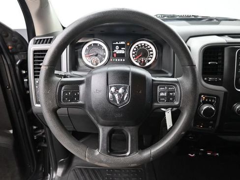 Used 2018 RAM 1500 Express AWD/4WD image 27