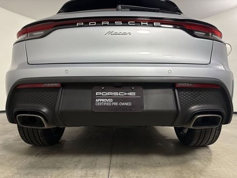 Certified 2025 Porsche Macan image 19