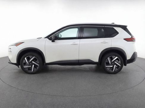 Used 2025 Nissan Kicks SV FWD image 5