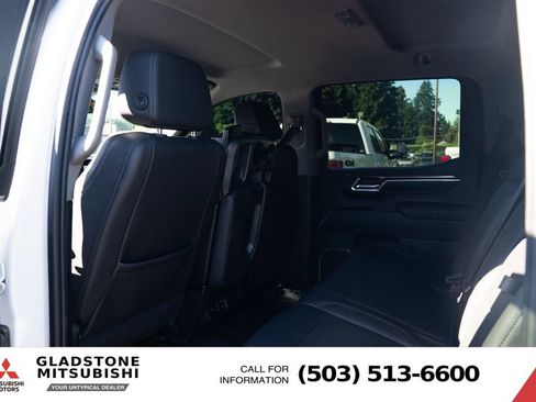 Used 2023 Chevrolet Silverado 1500 LT w/ Leather Package AWD/4WD image 21