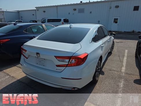 Used 2021 Honda Accord Hybrid image 4