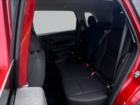 Used 2025 Nissan Rogue S FWD image 19