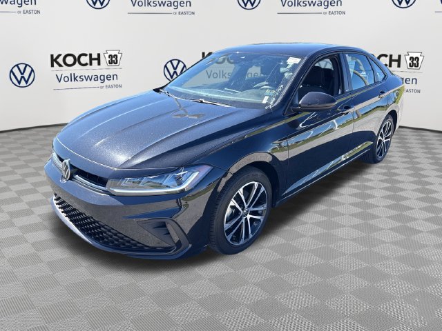 Used 2025 Volkswagen Jetta Sport FWD image 3