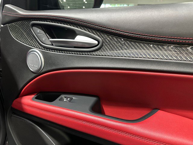 Used 2018 Alfa Romeo Stelvio Quadrifoglio w/ Driver Assist Dynamic Package AWD/4WD image 53