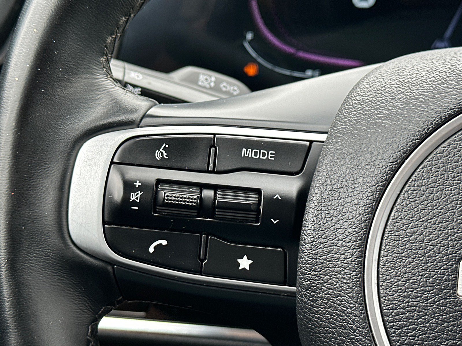 Certified 2024 Kia Sportage EX FWD image 11