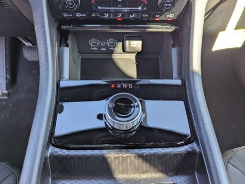 New 2026 Jeep Grand Cherokee Laredo X image 16