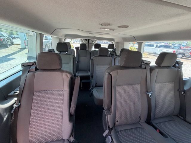 Used 2024 Ford Transit 350 XLT RWD image 7