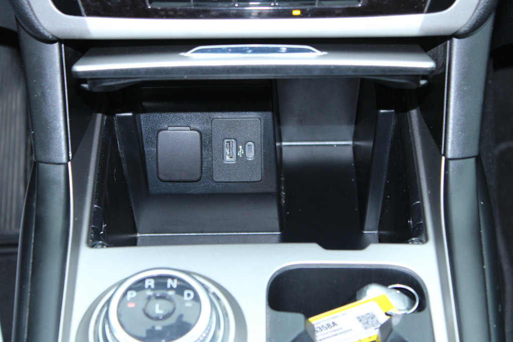 Used 2021 Ford Explorer XLT AWD/4WD image 27