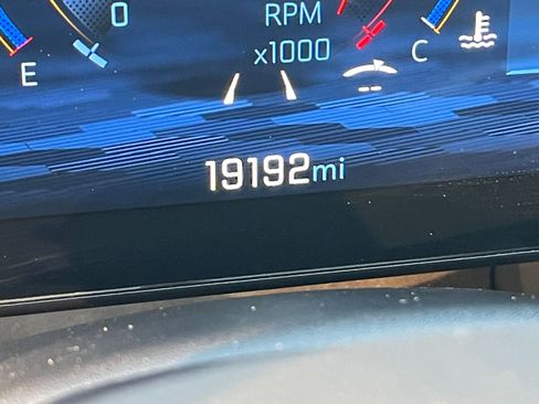 Used 2025 Chevrolet Equinox LT image 40