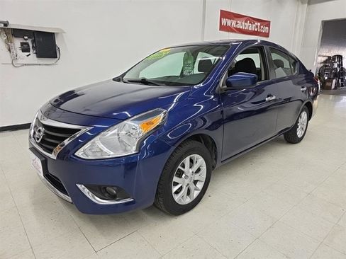 Used 2018 Nissan Versa SV w/ SV Special Edition image 3