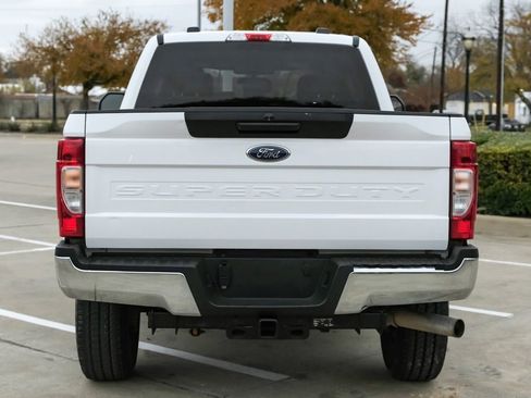 Used 2022 Ford F250 XL w/ Power Equipment Group image 10