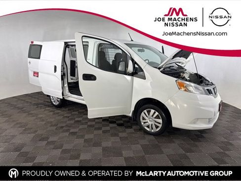 Used 2019 Nissan NV200 SV w/ Back Door Glass Package image 12