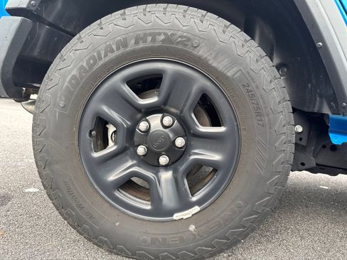 Used 2024 Jeep Wrangler Unlimited Sport AWD/4WD image 19