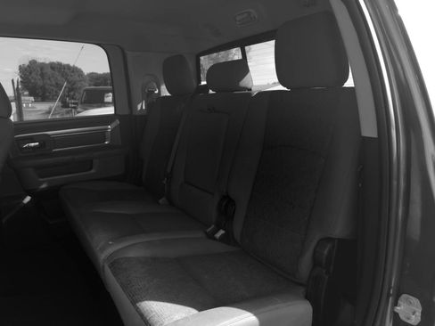 Used 2016 RAM 2500 Big Horn image 17