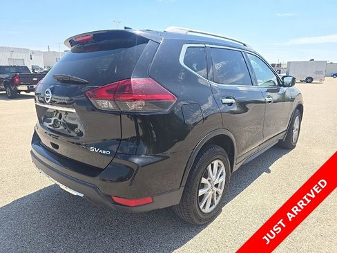Used 2019 Nissan Rogue SV AWD/4WD image 3