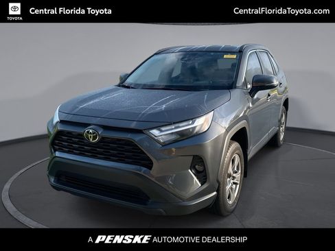 Used 2025 Toyota RAV4 XLE FWD image 1