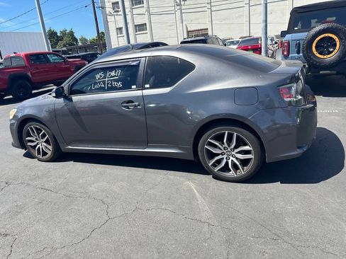 Used 2015 Scion tC FWD image 8