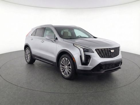Certified 2024 Cadillac XT4 Premium Luxury image 2