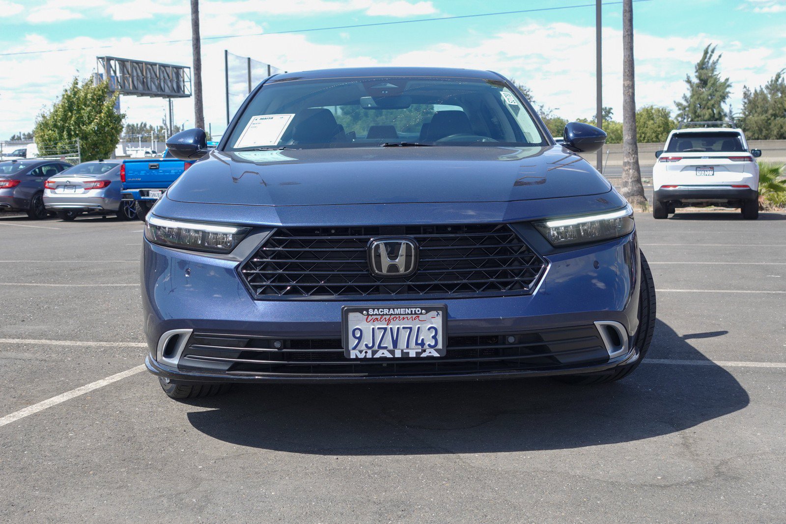 Used 2024 Honda Accord Touring image 3