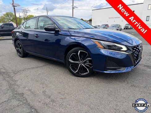 Used 2024 Nissan Altima 2.5 SR AWD/4WD image 1